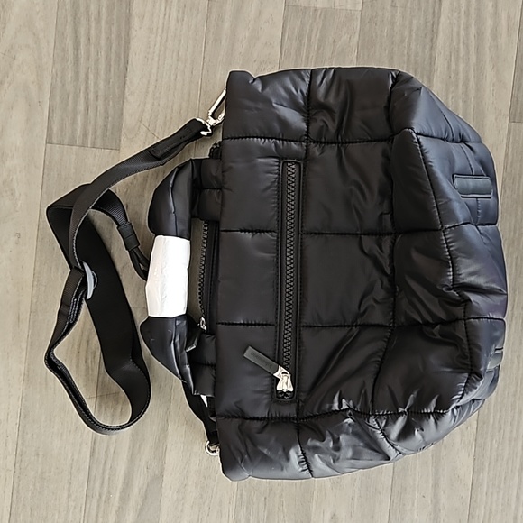 Lululemon Quilted Grid Crossbody - Picture 2 of 4